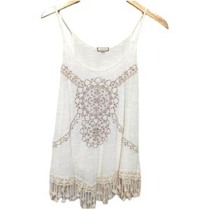 Eyeshadow Crochet Fringe Semi-Sheer Western Sleeveless Top Cream XS